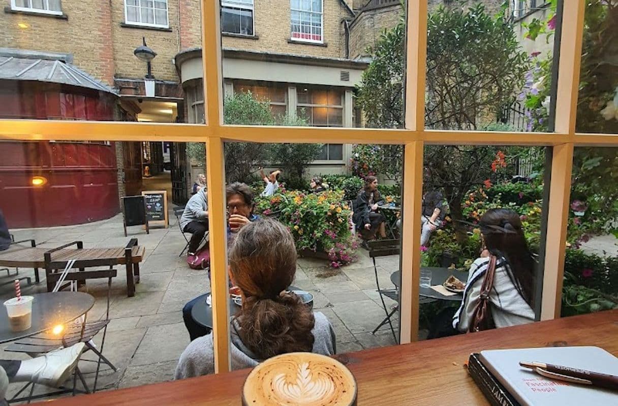 Hideaway Coffee House — specialty coffee shop in London