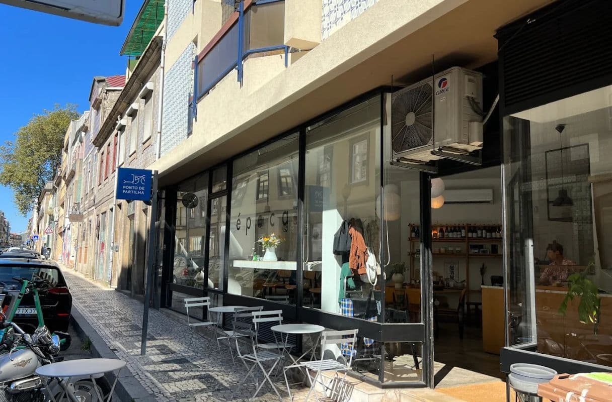 Época Porto — specialty coffee shop in Porto
