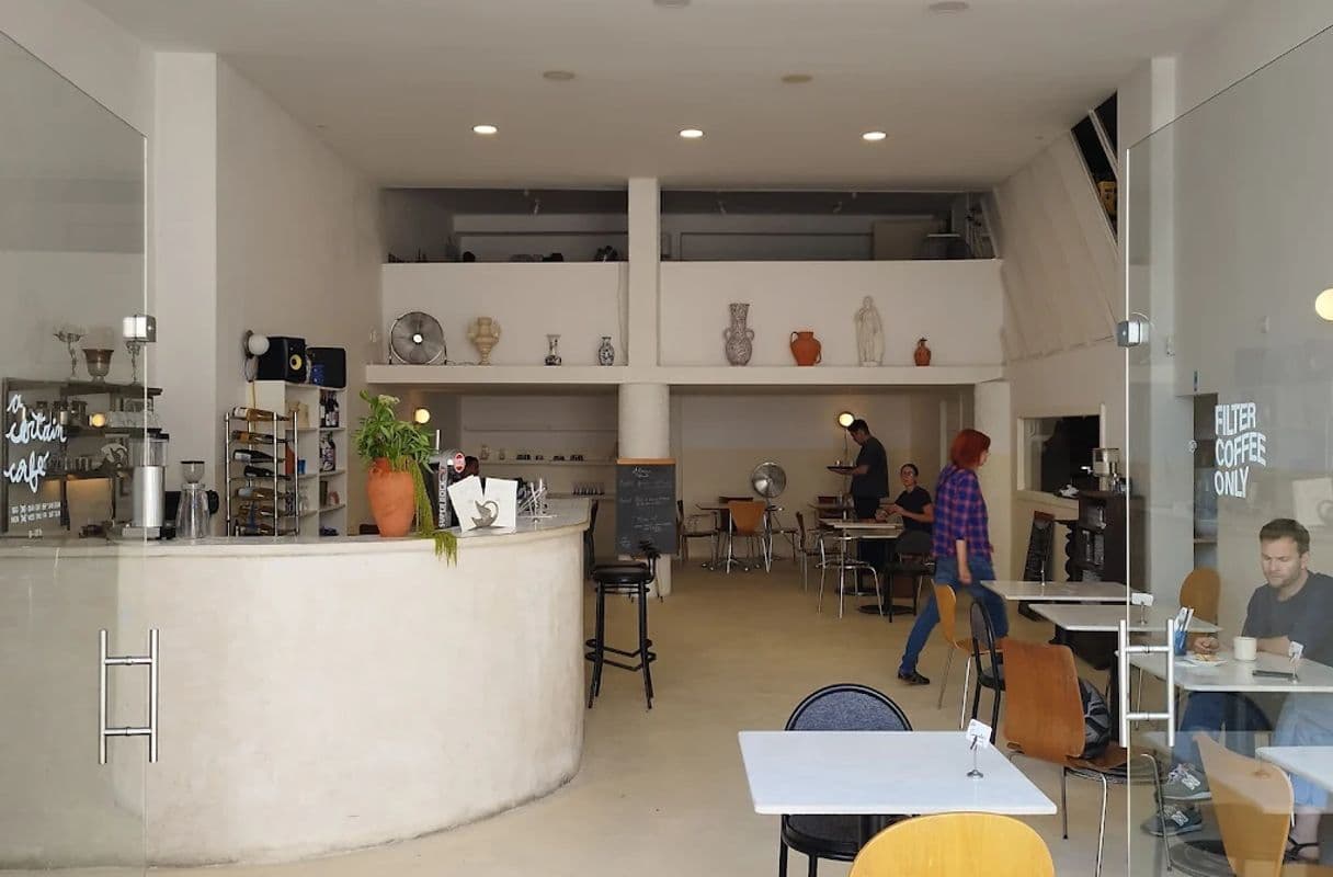 A Certain Café — specialty coffee shop in Porto