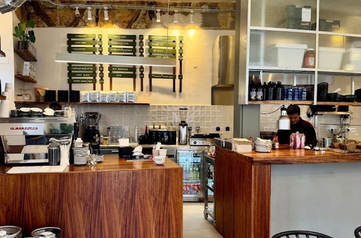 Neighbourhood Café — specialty coffee shop in Lisbon