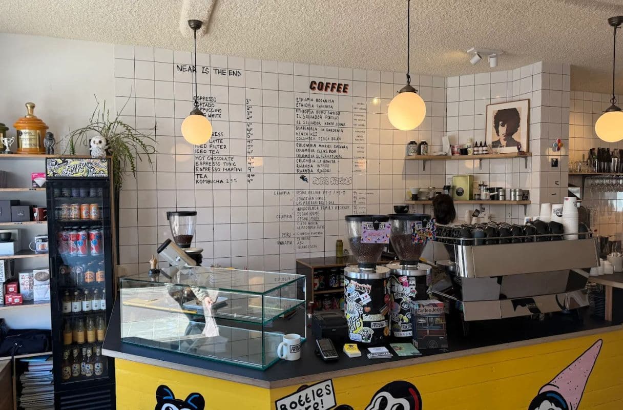 Friedhats FUKU Cafe — specialty coffee shop in Amsterdam