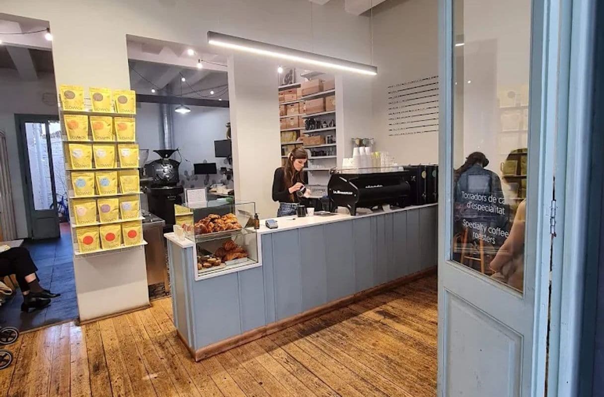 SlowMov — specialty coffee shop in Barcelona